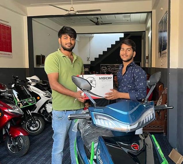 roshan-enterprises-authorized-dealership-of-dynamo-electric-vehicles-in-shikohabad