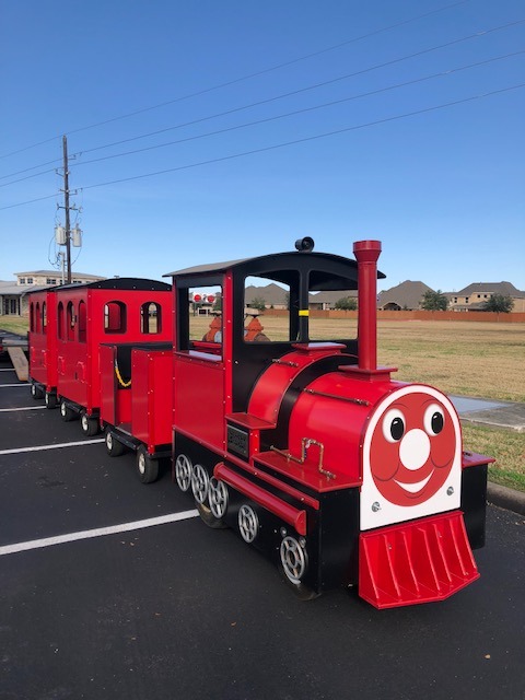 kevin the red trackless train