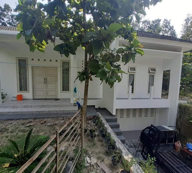 rumah dengan basemen menyambung dengan rumah eksisting