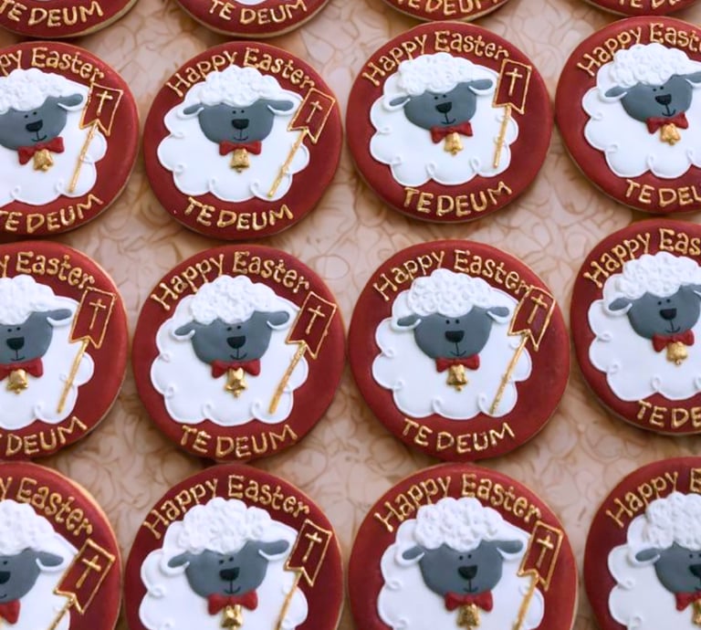 Custom cookies designed for gatherings, party treats, and souvenir gifts, handcrafted with festive, colorful designs