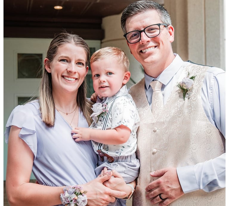 Kody Daffer with his wife Kylie and young son in Nampa, Idaho, showing their family life