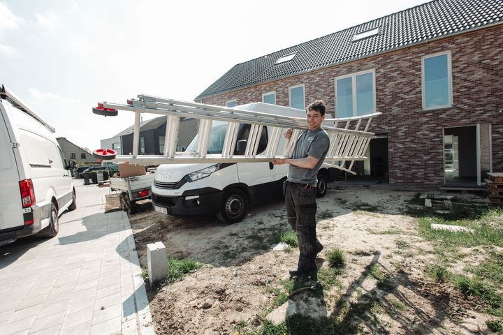 Zonnepanelen installeren met Sven als vakman