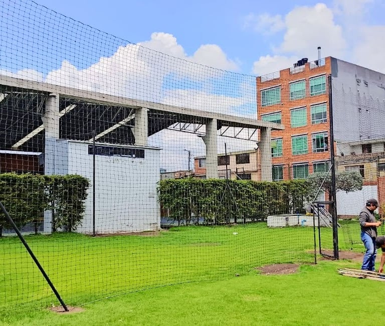 mallas de cerramiento para campos deportivos, canchas de futbol 5 bogota colombia