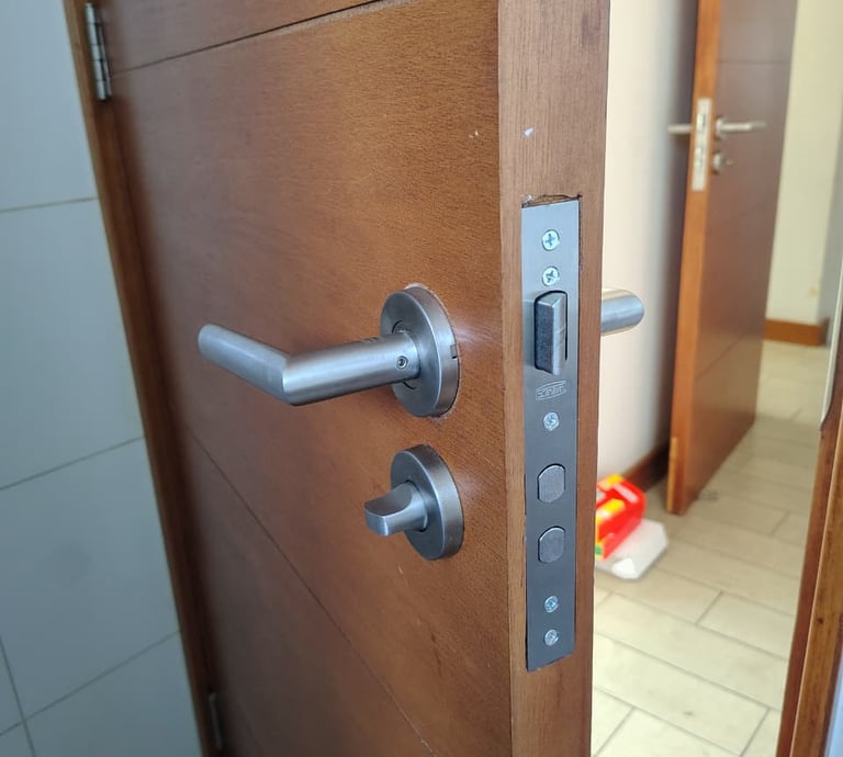 Instalación de cerraduras
