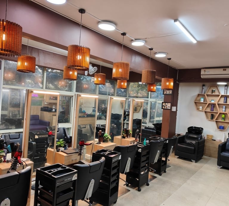 Premium salon interior Salon Perimeter Chamrajpet Bangalore