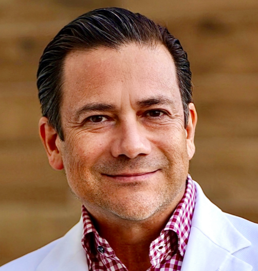 Dr. Marco Navarro