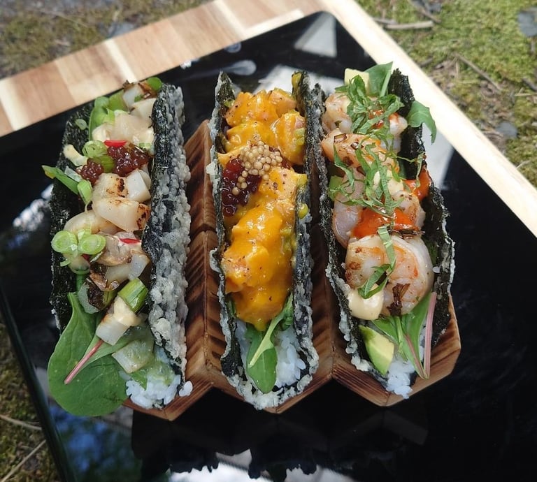 nori taco med kamskjell, nori taco med laks, nori taco med scampi