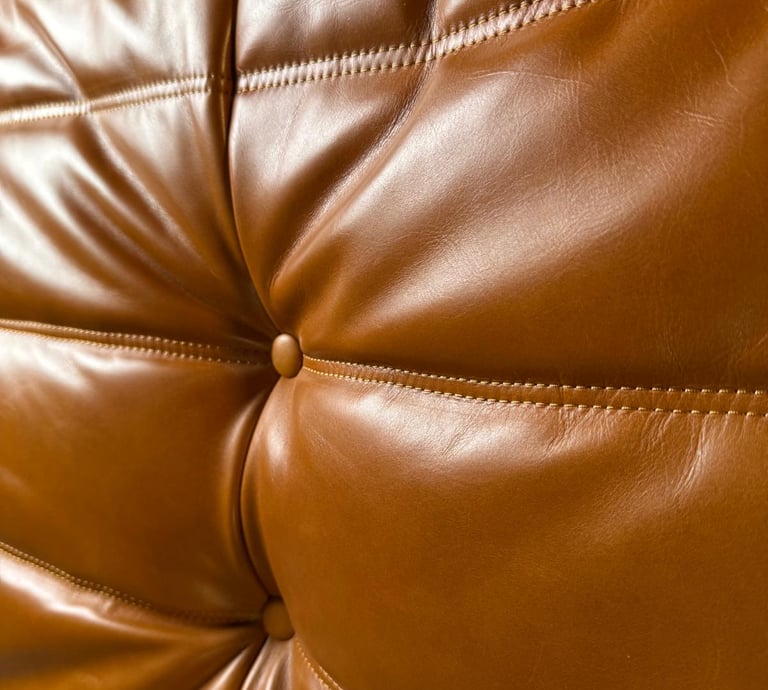 Fauteuil Togo en cuir