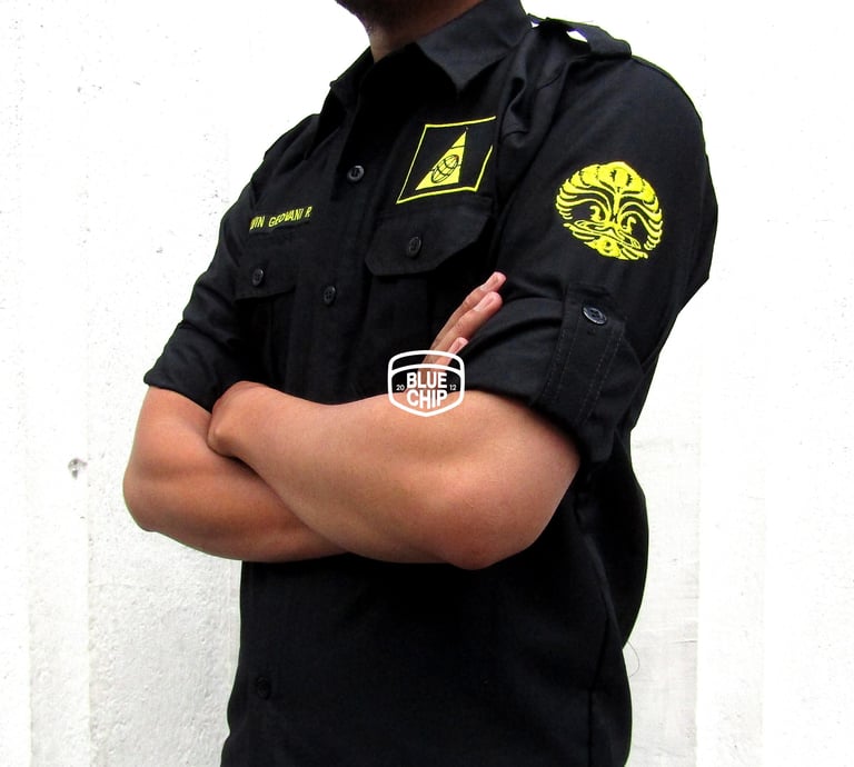 <img src="bluechip-kemeja-himpunan-universitas-indonesia-1.webp" alt="konveksi-kemeja-himpunan-murah"/>