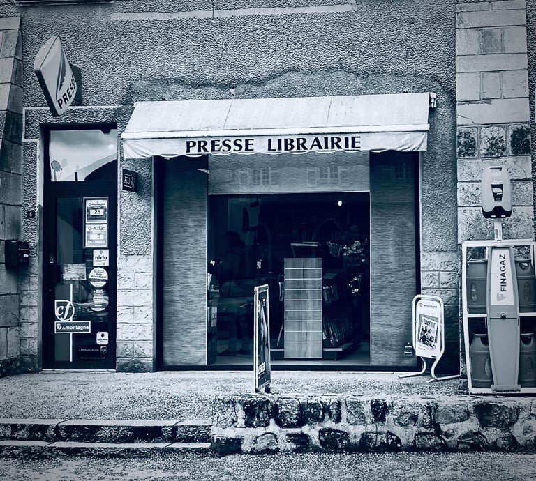 Le Relais Curieux - Maison de la Presse, Librairie, Jeux de Sauxillanges
