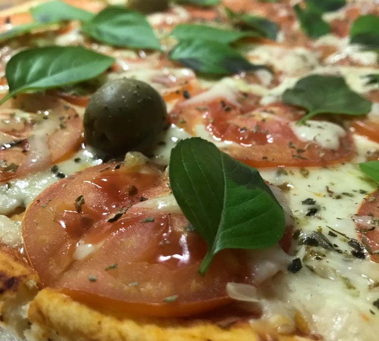 Racing Pizzaria -  Pizza Marguerita