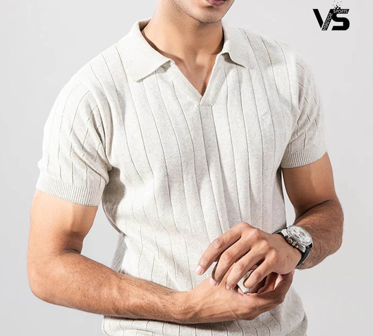 knitted polo shirt