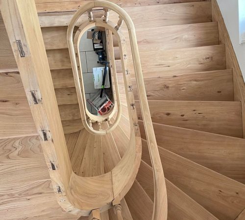 Sablage d'un escalier en chêne