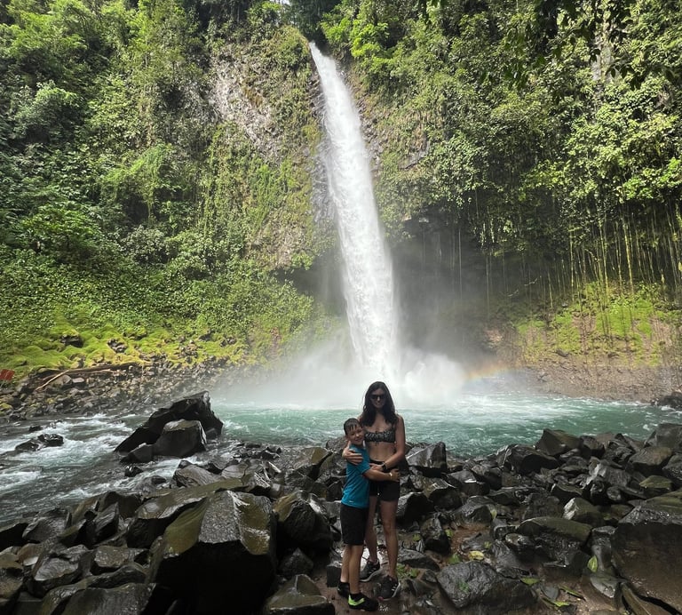 La Fortuna Waterfall swimming