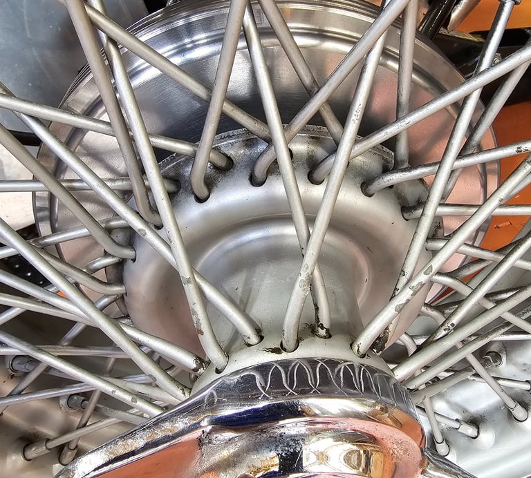 Typecast Alfin brakedrums - Alfin wire wheel close up