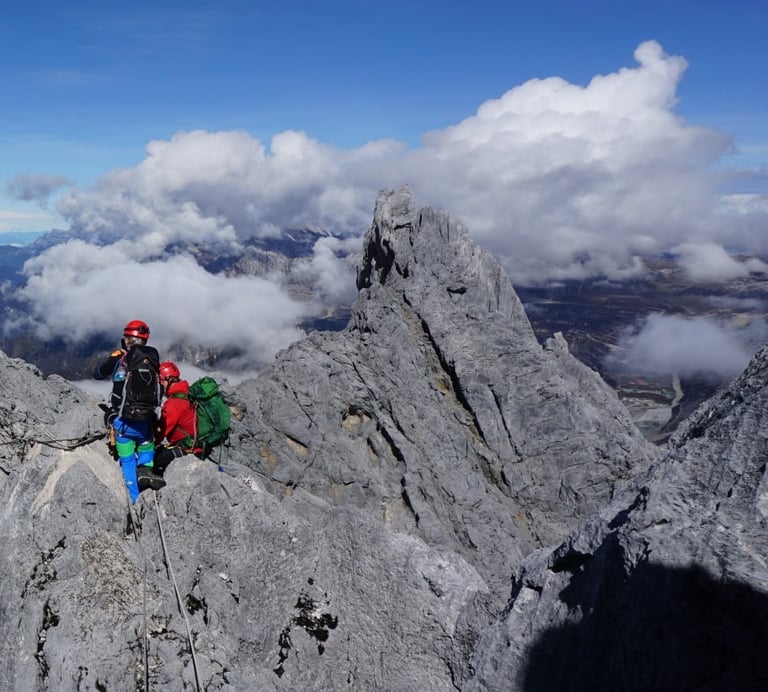 Climbing Skill on Carstensz Pyramid is Very important