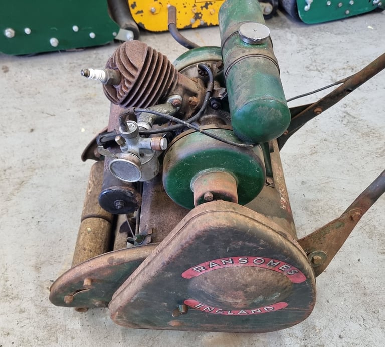 Scott Bonnar Alroh Masport MowMaster Cylinder Mower Specialist