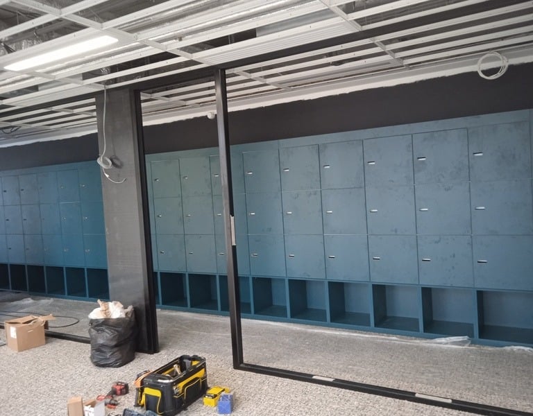 Pose de casiers et rangements sur mesure