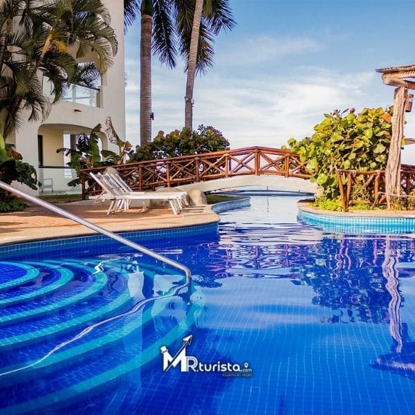 piscina hotel plaza pelicanos grand - Viajes a Puerto Vallarta saliendo desde Morelia
