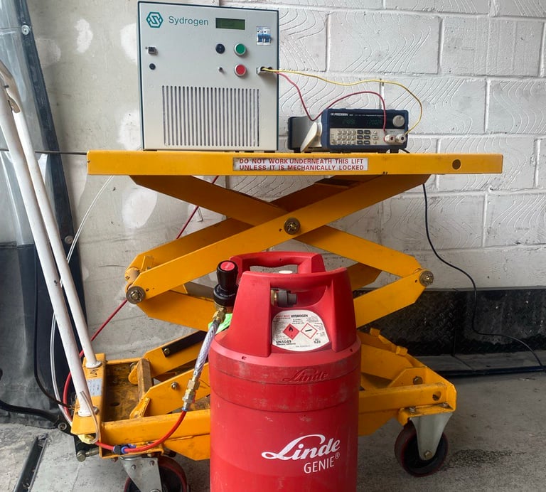 Hydrogen fuel cell generator being operated