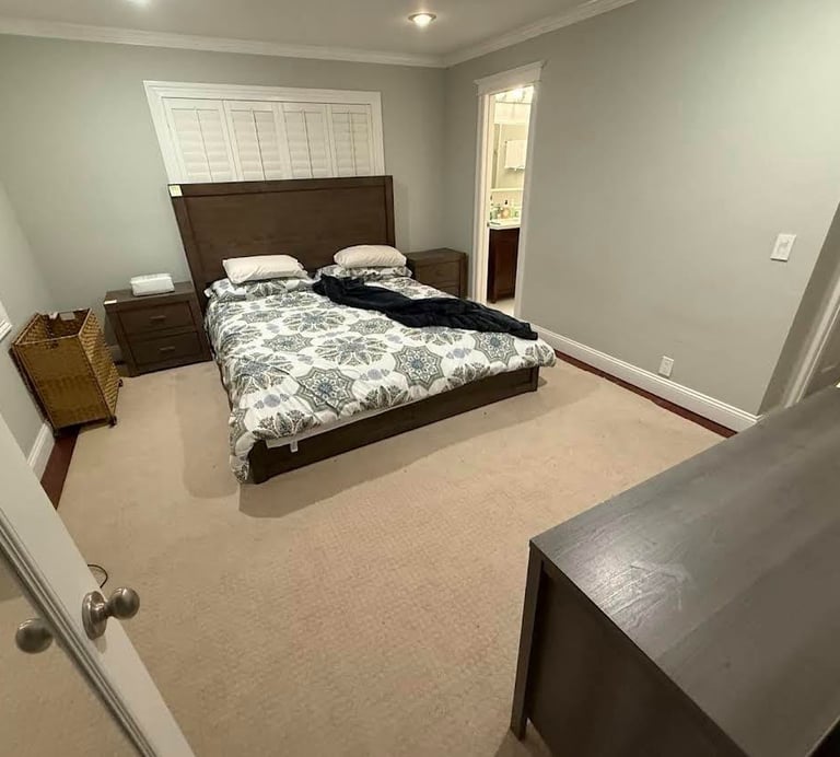 SFC Junk Removal: Couch disposal & dresser hauling in SF 94109 & Oakland.