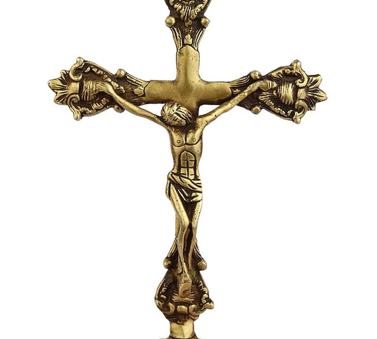 Trusted manufacturer of brass Jesus statues, offering intricately crafted religious figurines for ho