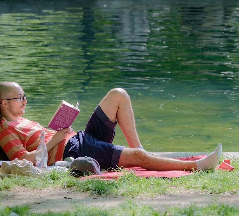 les hommes lisent aussi des comédies romantiques et des nouvelles humoristiques