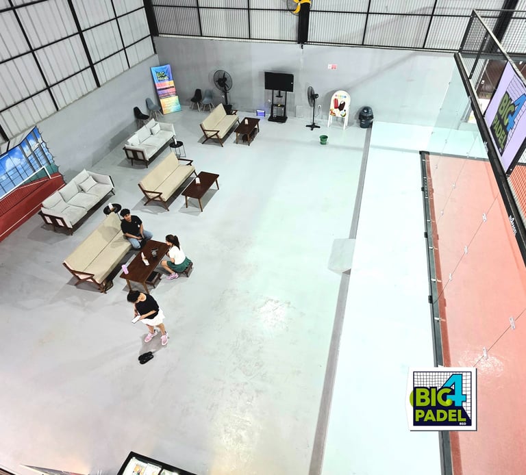 big audience room from front view at big4padel