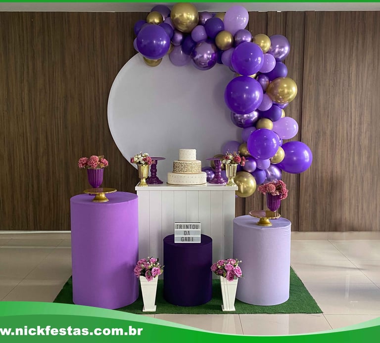 Decoração de festa infantil tema Roxo e Lilás com cores suaves e detalhes encantadores