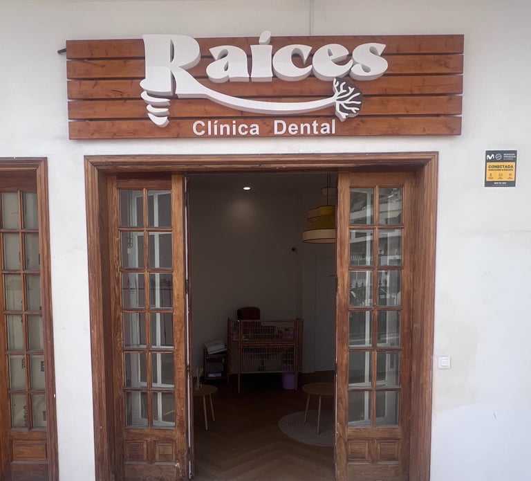 clinica dental raices los gigantes front