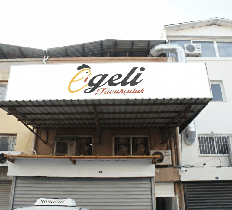 İzmir Egeli Tavukçuluk