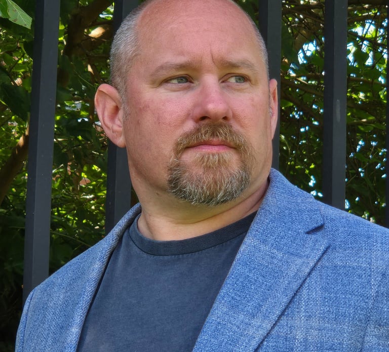 Alan Thereault, author of the Ghosts of Oblivion series
