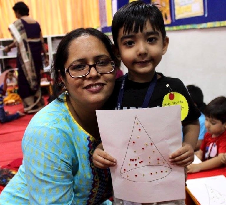 Samvedna conducting a storytelling workshop for students at Vibgyor High School, Malad, Mumbai (2017)