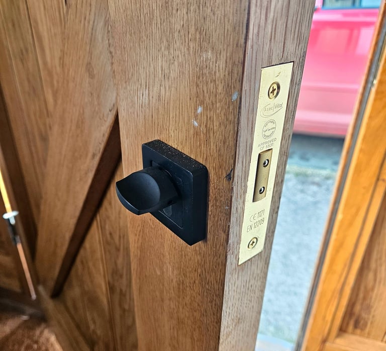 emergency locksmith Exeter new lock fitting Exmouth