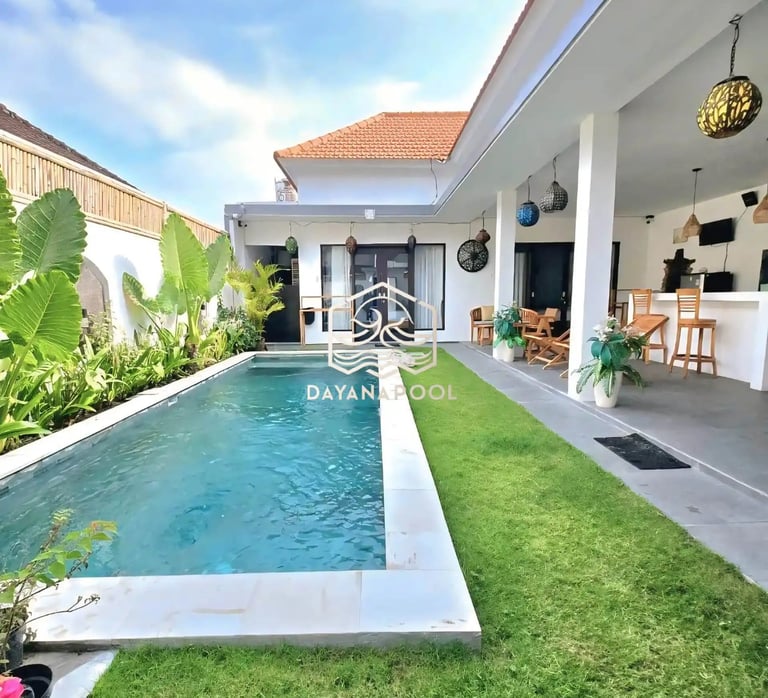 kolam renang di bandung dihalamn belakang rumah