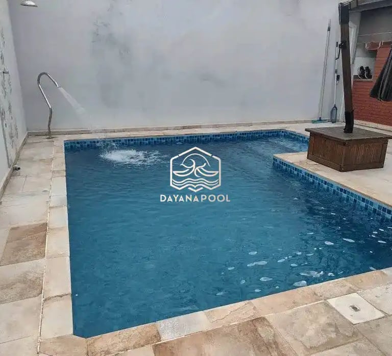 Kolam renang minimalis buatan dayanapool di banjar