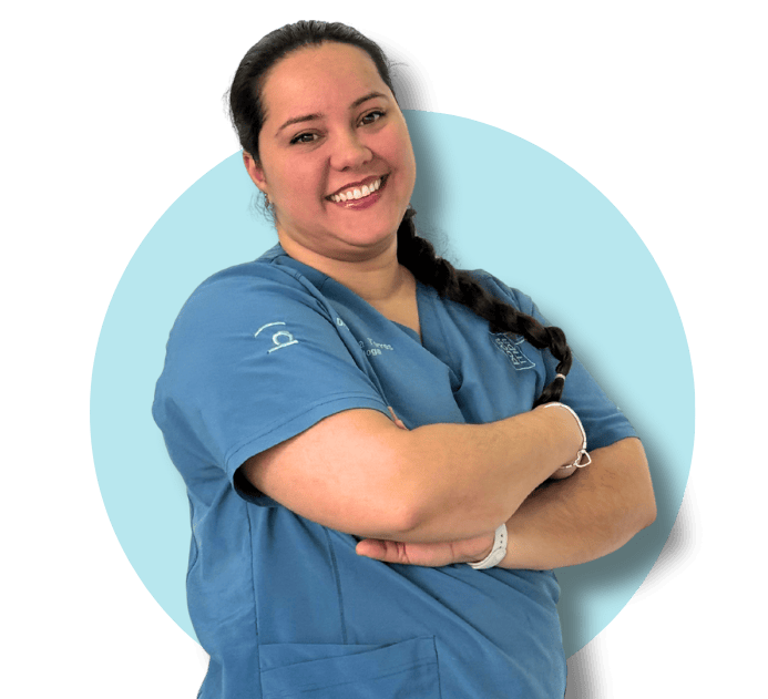 Retrato profesional de la Dra. Melania Zulay Torres Sanfiel, odontóloga en Clínica Bocarriba