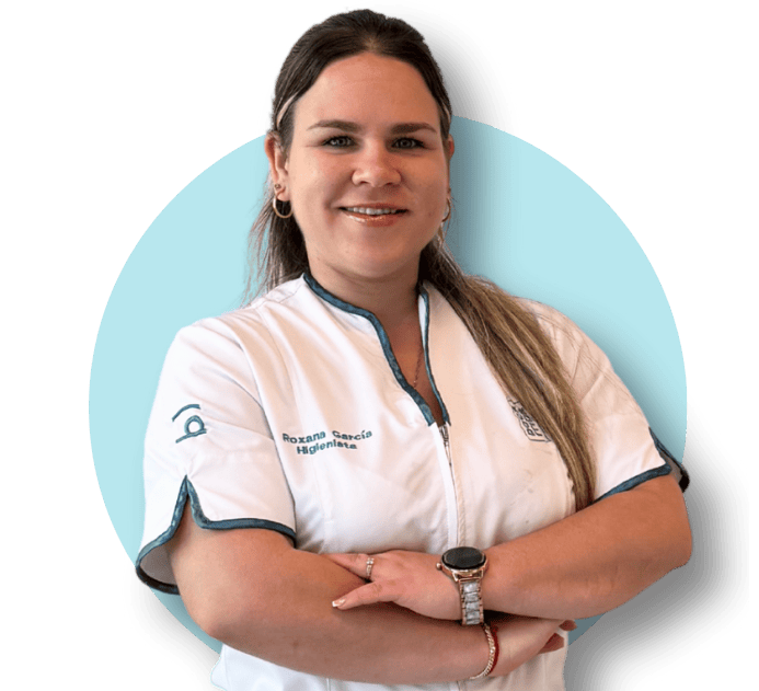 Retrato profesional de la higienista Roxana García Sotolongo, higienista en la Clínica Bocarriba