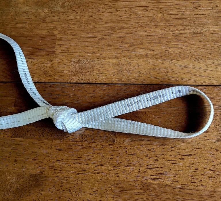 Figure 8 loop in a bight in 2500 pound mule tape