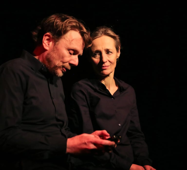 Théâtre - Spectacle AVEC PLAISIRS - ARTEPHILE OFF 2025 - Cie des Contes Urbains