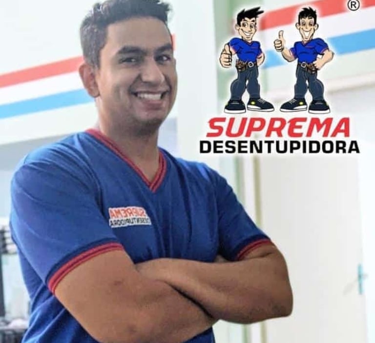 técnico profissional de desentupimento