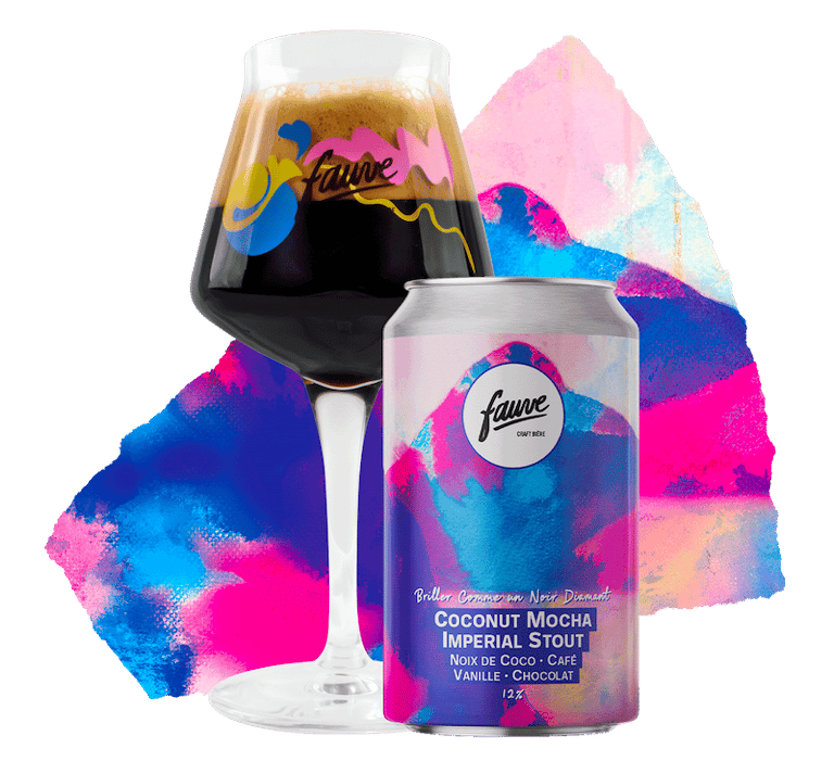Verre et canette de bière fauve imperial stout sur fond multicolre