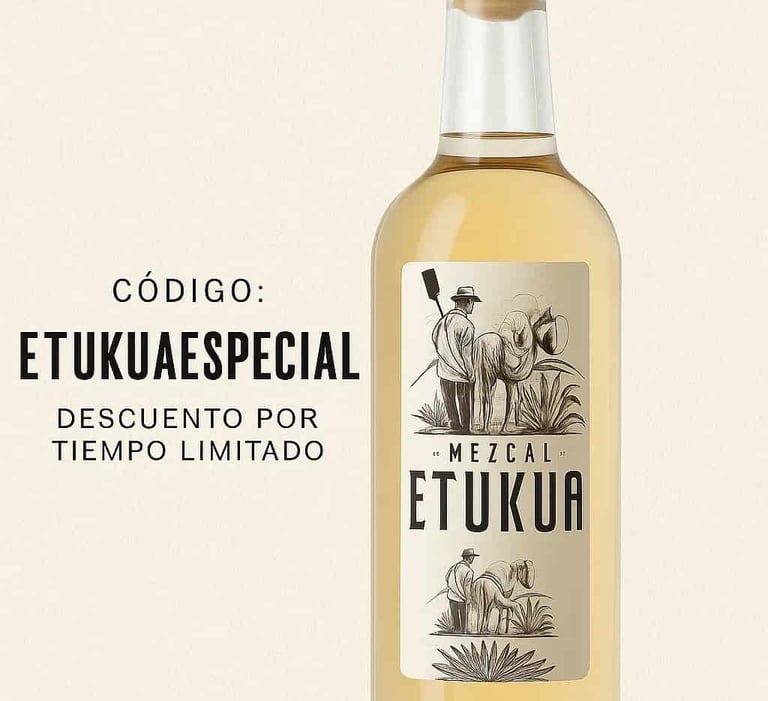 Botella de Etukua con un código de descuento ETUKUAESPECIAL superpuesto de forma elegante