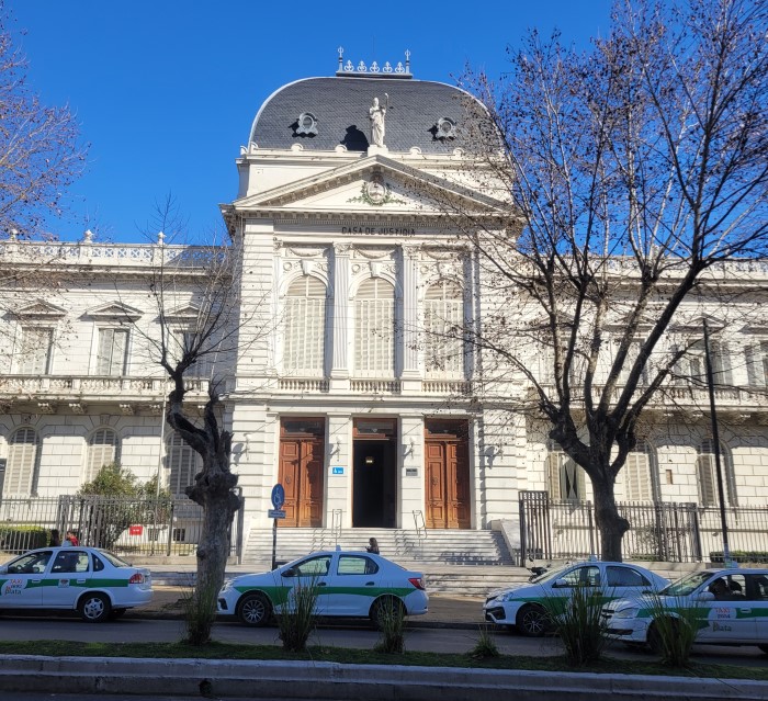 Suprema Corte de Justicia de la Provincia, Avenida 13 entre 47 y 48, La Plata, Bs. As.