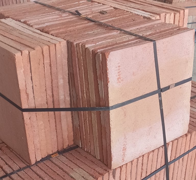 carreaux terre cuite 28 x28 cm