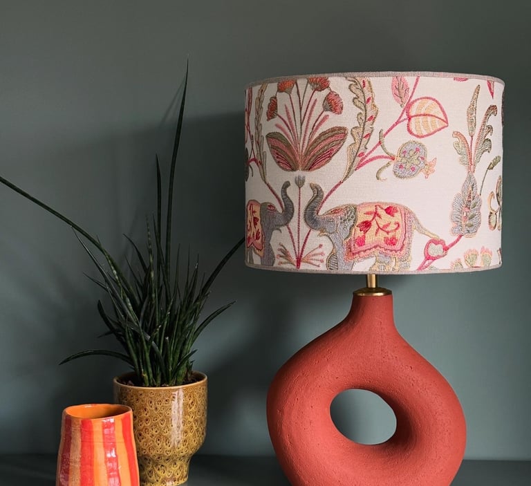 Sfeerfoto (lamp in woonkamer/slaapkamer)