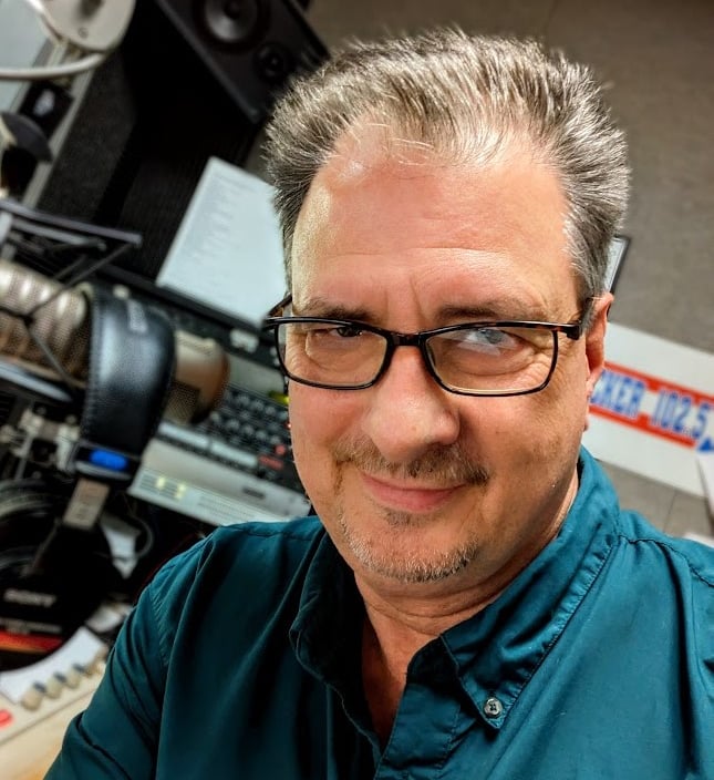 Jim Weaver in the KKYR studio in Texarkana, Arkansas.