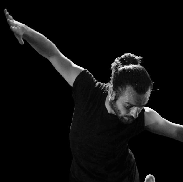 Luke Antysz doing a contemporary style slide 