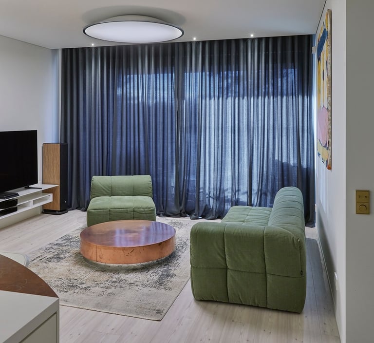 vinilinės grindys svetainėje