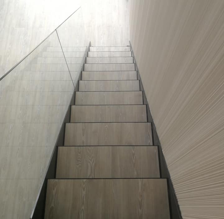 vinilinės grindys lofte